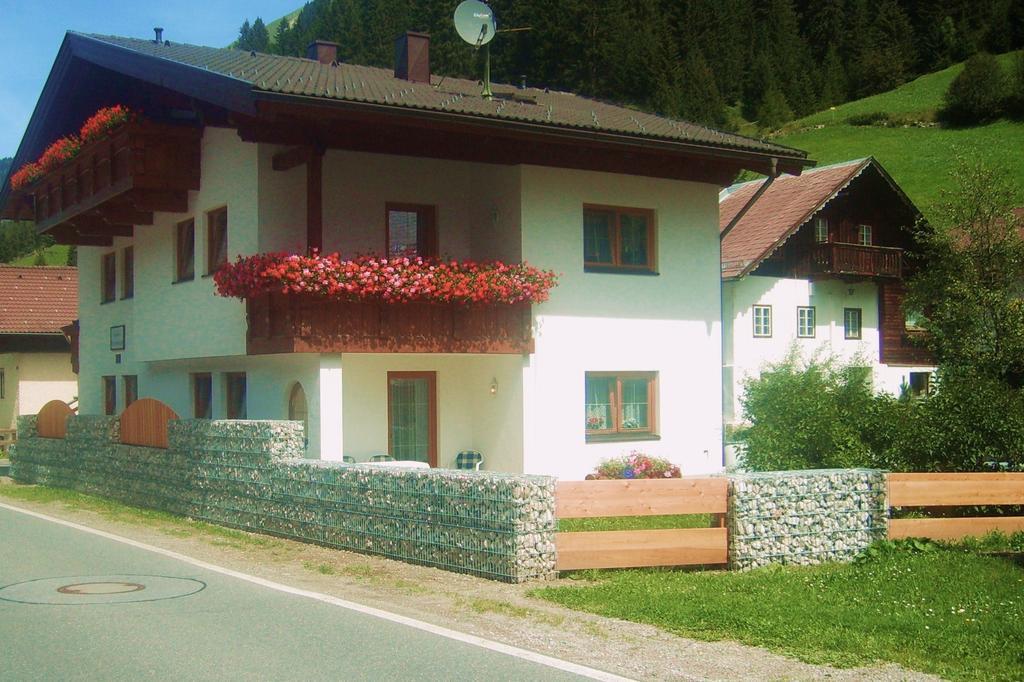Gasthof Zur Einkehr Sankt Leonhard im Pitztal Bilik gambar