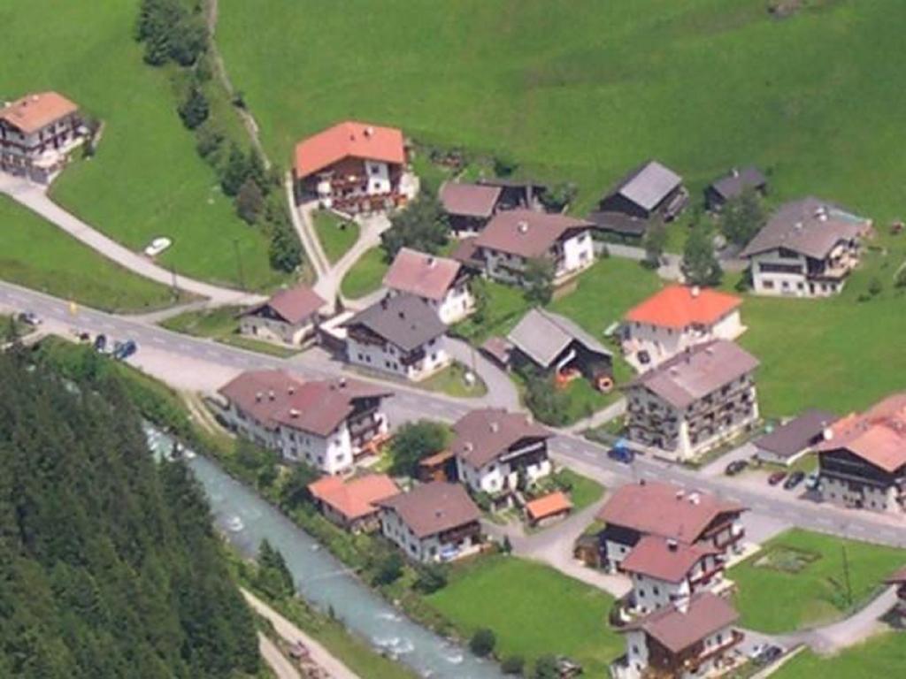 Gasthof Zur Einkehr Sankt Leonhard im Pitztal Luaran gambar